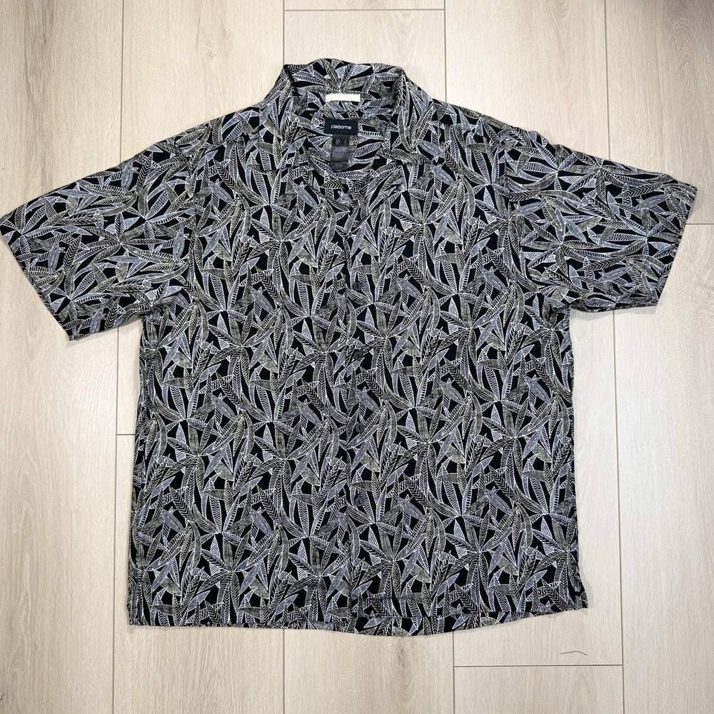 Claiborne Men's L Black Beige Leaf Print Short Sleeve Button Shirt‎ Casual Retro